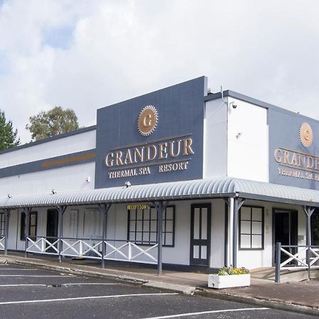 Grandeur Thermal Spa Resort Taupo Exterior photo
