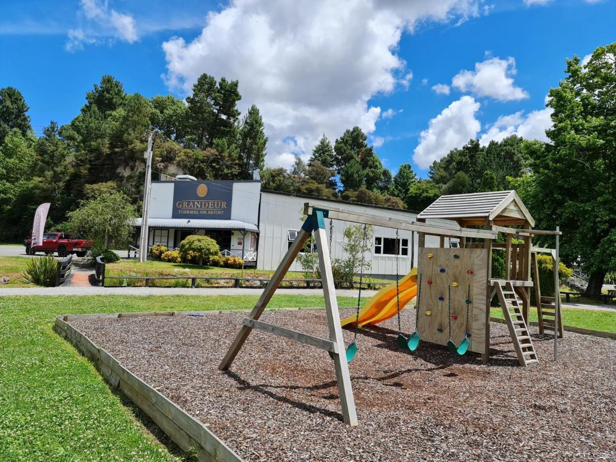 Grandeur Thermal Spa Resort Taupo Exterior photo